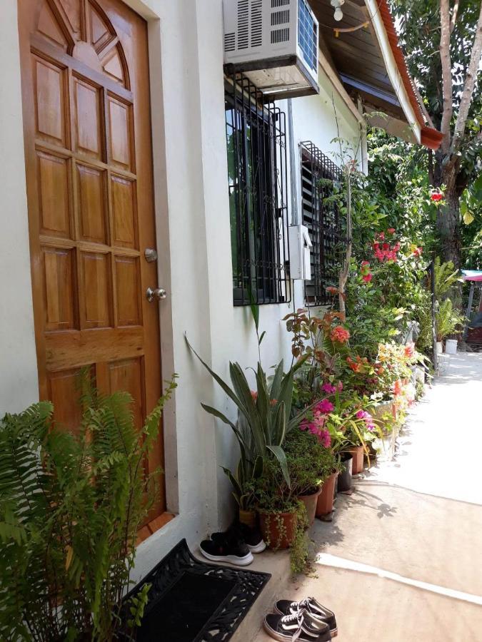 Susing Seaside Guesthouse Moalboal Exterior photo